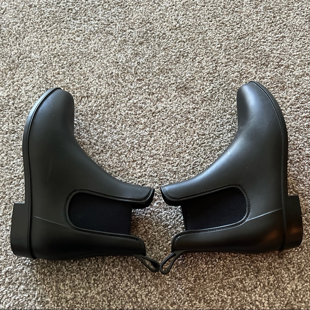 Black boots